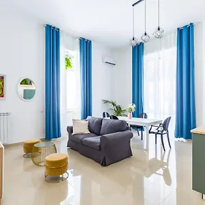 naiva-by-starguest.hotels-amalfi.com/