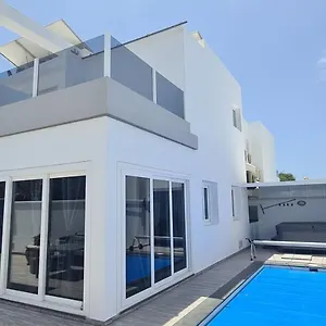 luxury-villa-zen.in-canary-islands.com/